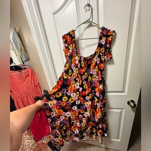 Amazing floral print dress!